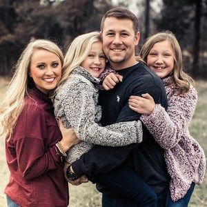 Meet your Posher, Mara